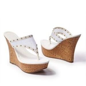 VENUS White Wedge Sandals Size 7
